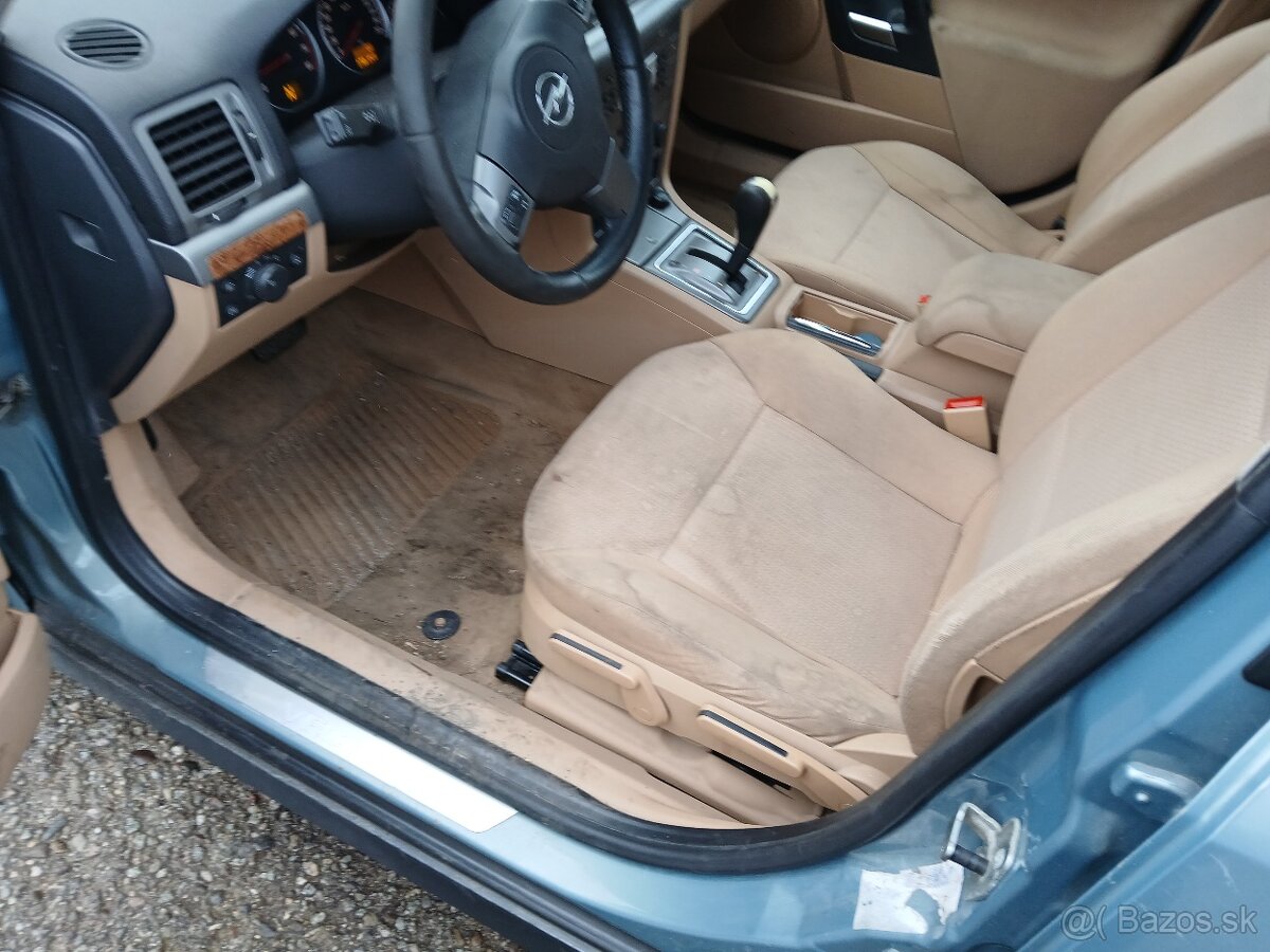 Opel Vectra C,2.2 benzín,automat - 10