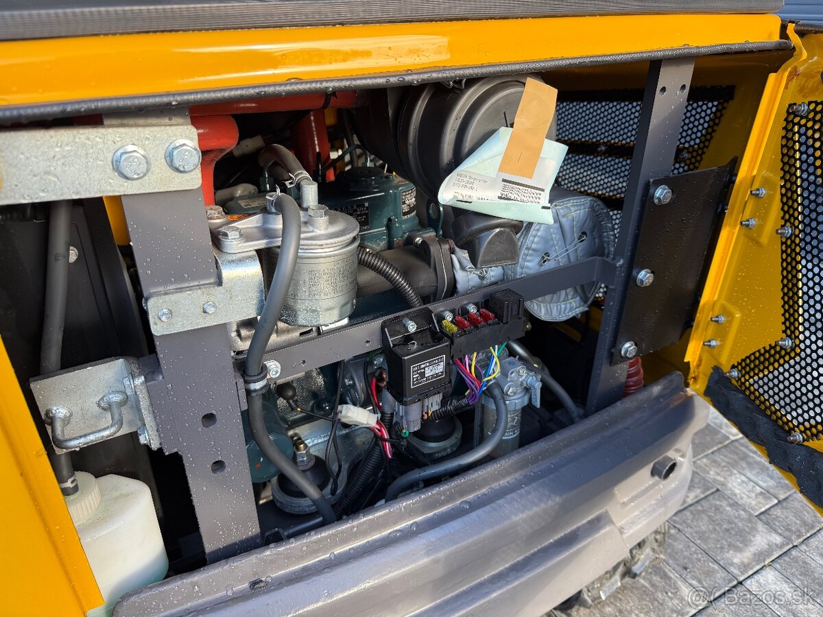 Minibager 1.8 Tonový s klimatizáciou - 10