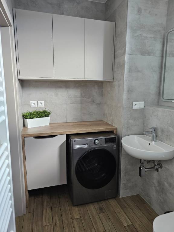 Prenajmeme nadštandardný 3-izbový byt, Kollárova ulica, Vráb - 10