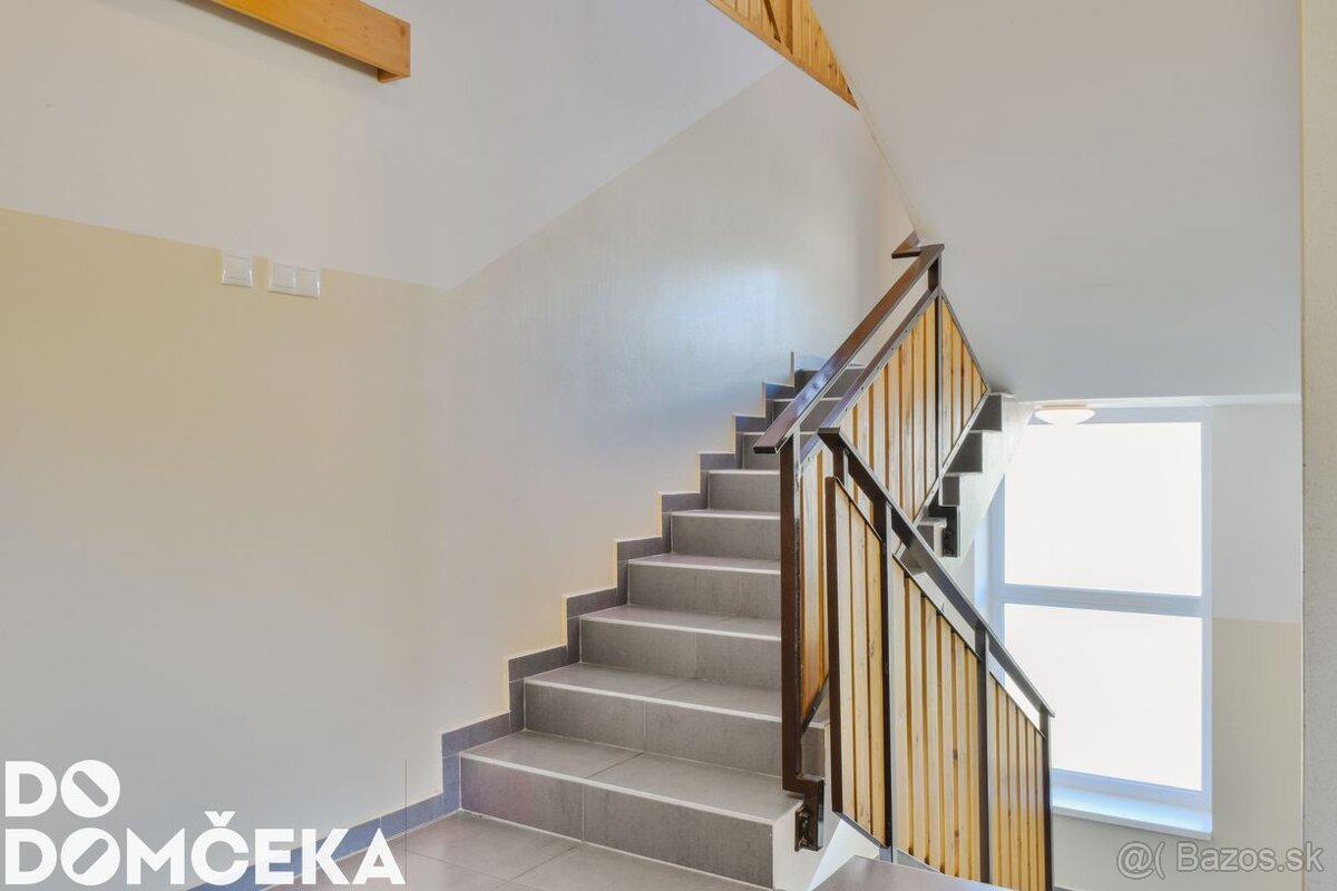 DO DOMČEKA | Priestranná vila v komplexe so štedrým pozemkom - 10