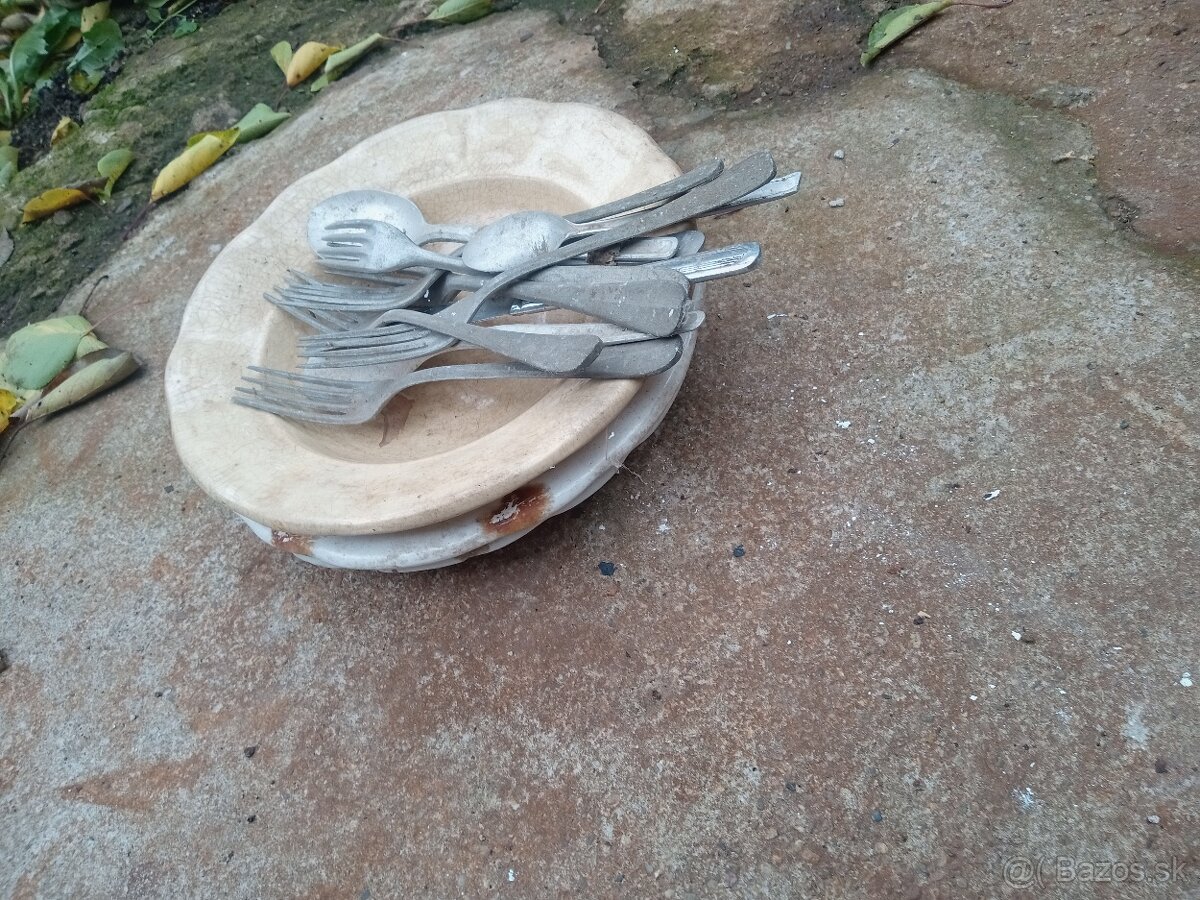 Taniere misy príbor - 10