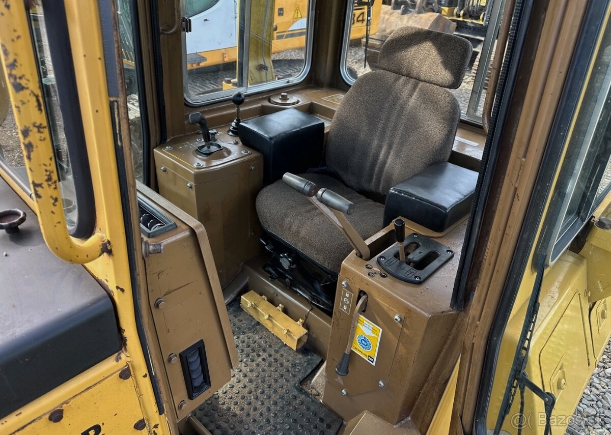 Caterpillar D4H LGP 7100 mth Riper - 10