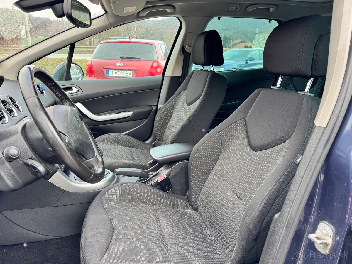 Peugeot 308 combi Automat 7 miest. - 10