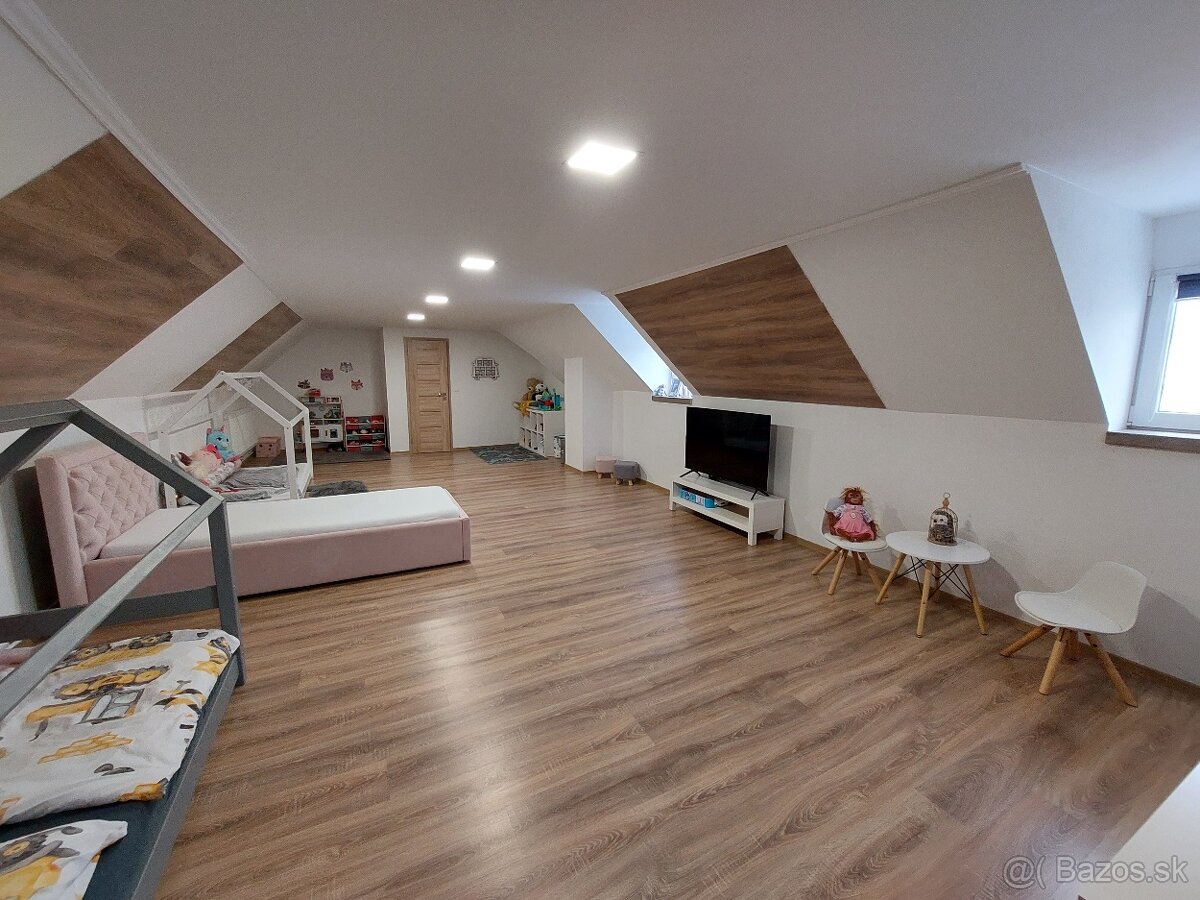 Na predaj rodinný dom v Radimove. - 10