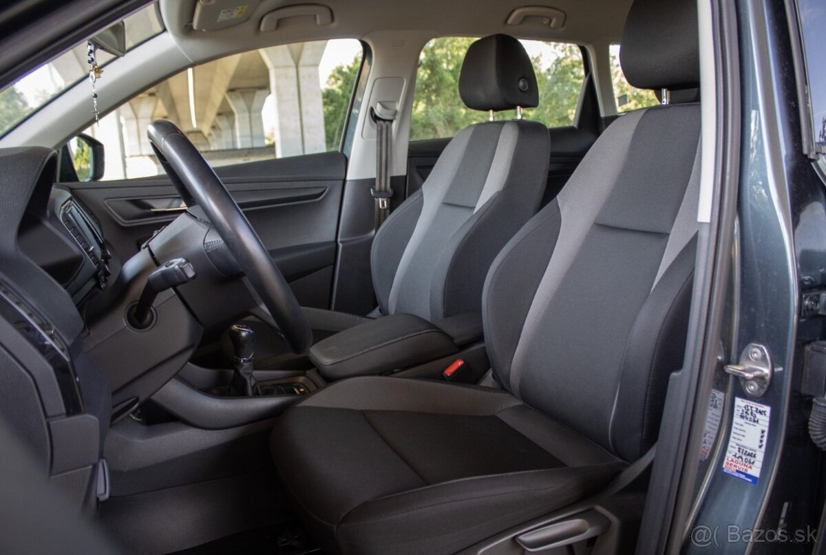 Škoda Karoq 1.6TDI Life M6 - 10