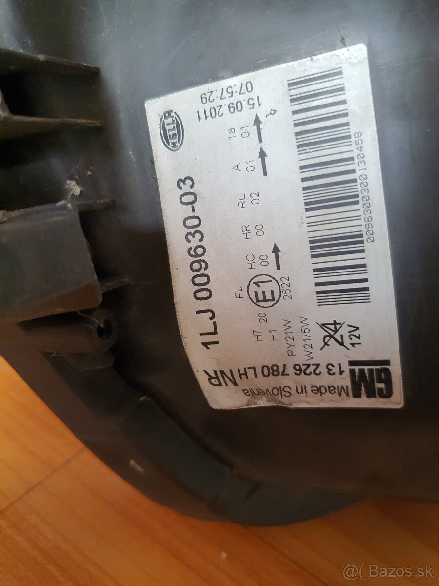 Predné svetlá Opel insignia - 10