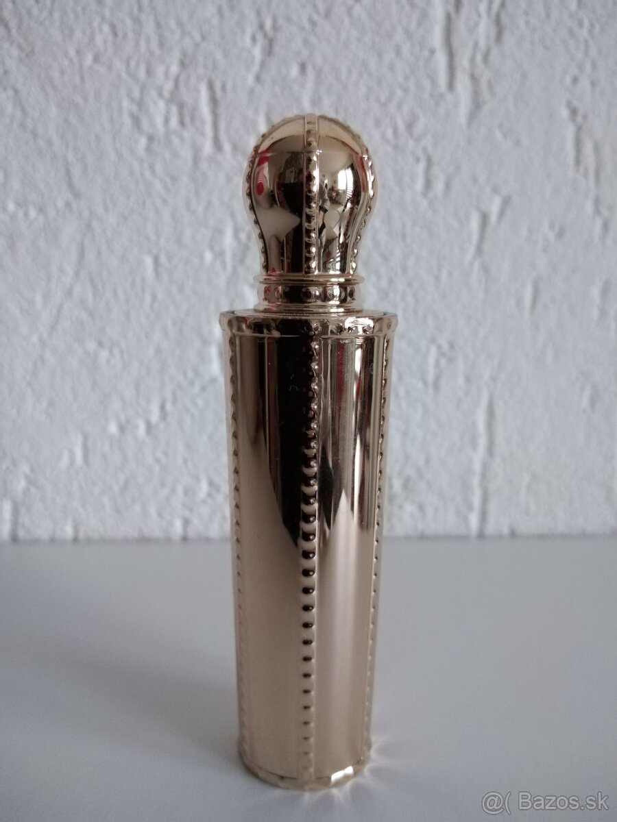 Trblietavé šaty flitrovane - 10