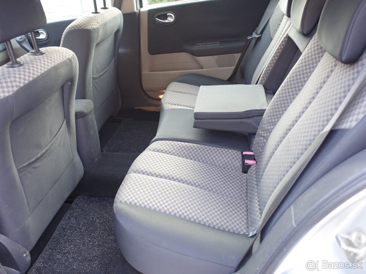 PREDÁM RENAULT MEGANE GRAND TOUR - 10