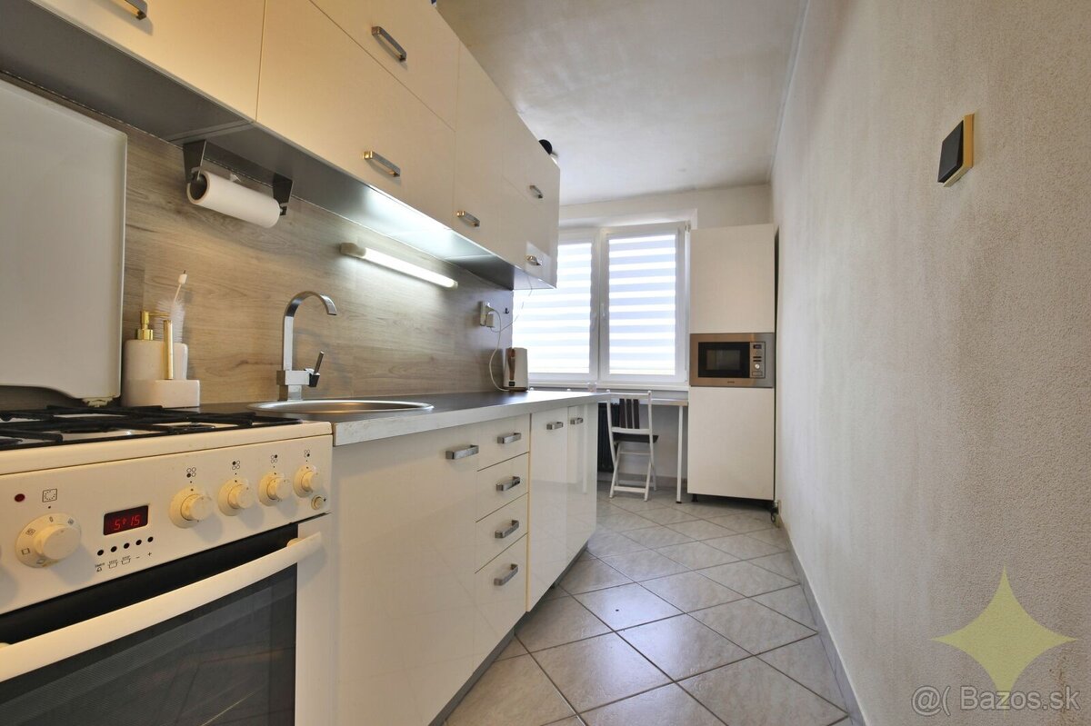 Ponúkame na predaj veľký 2-izbový byt vo Vrakuni - 10