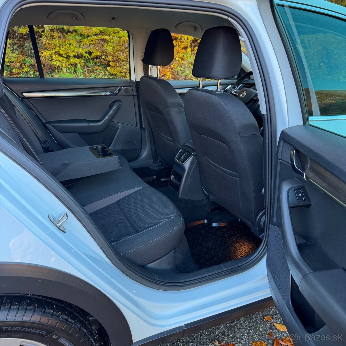 Škoda Octavia Scout 2.0 TDi - 10