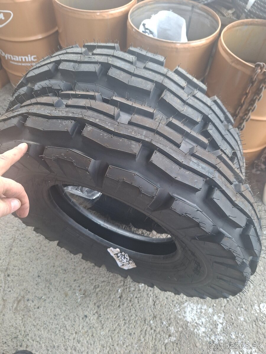 TRAKTOROVA PNEUMATIKA,PLAST GUMA TRAKTOR ZETOR - 10