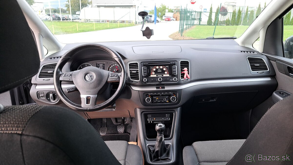 VW Sharan 2.0TDi CR 103kW Comfortline 7miest - 10