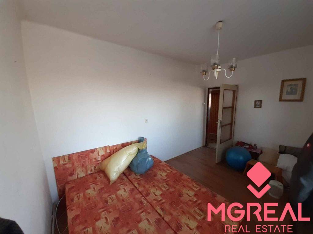 4izbový rodinný dom Veľký Kýr - 10