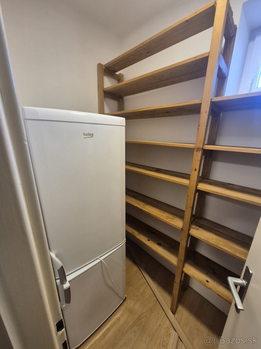 Prenájom 4.izbového bytu na poschodí RD Dunajská Lužná - 10