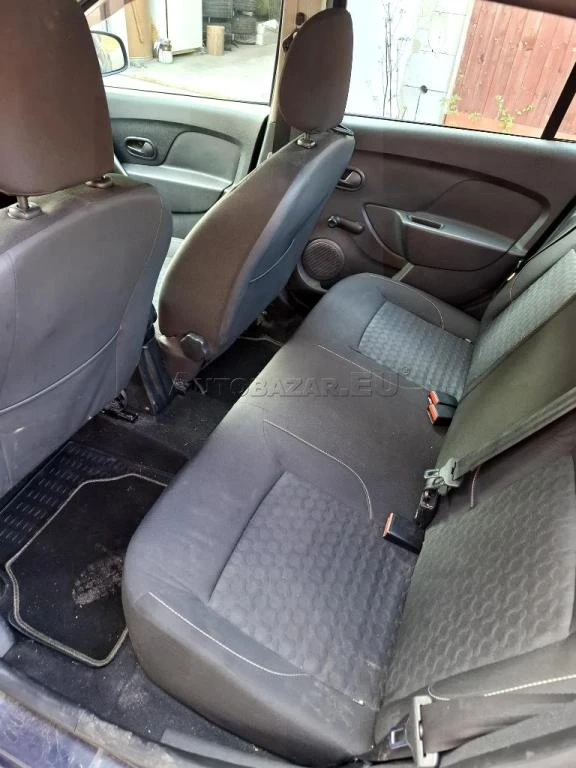 Dacia Logan 1.4i Artica - 10
