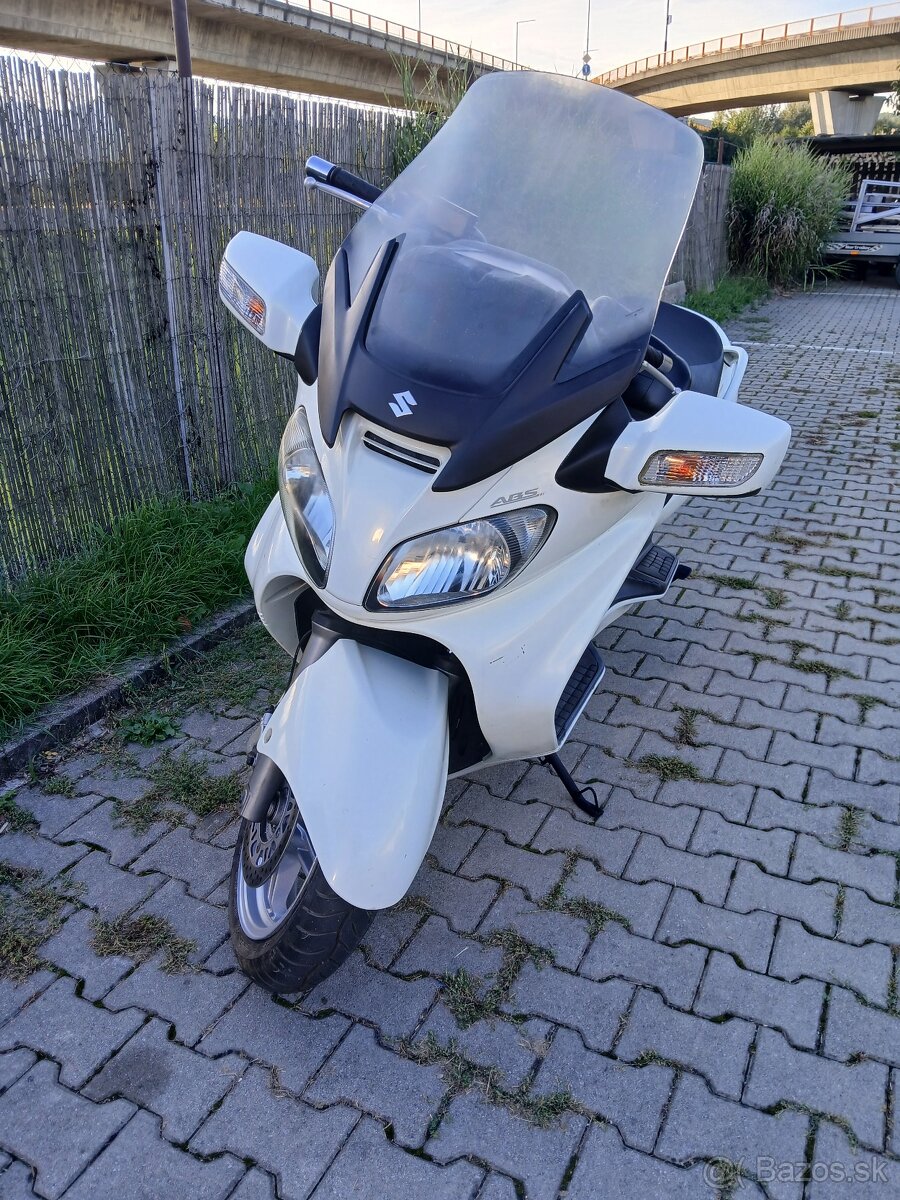 Suzuki AN 650 Burgman - 10