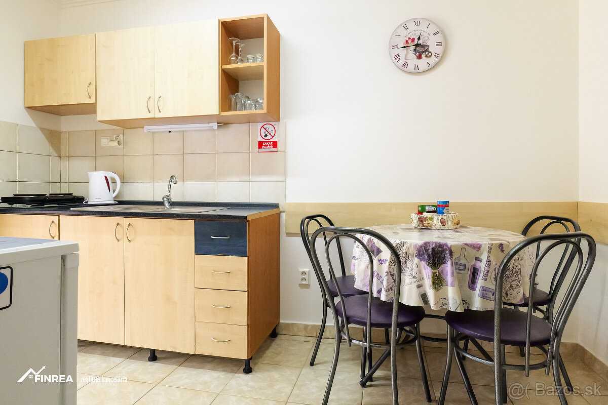 FINREA│ Zabehnutý apartmánový dom v areáli termálnych kúpeľo - 10