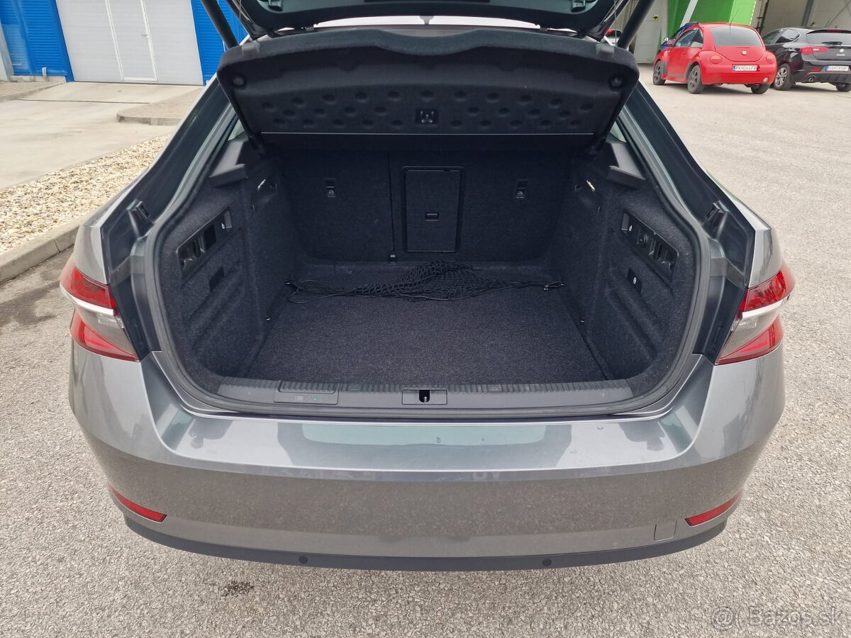 Škoda Superb 2.0 TDI SCR Style DSG - 10