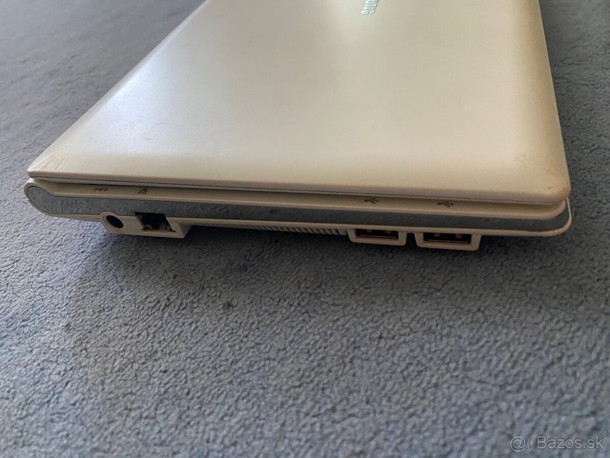 Staré notebooky a tablet – Samsung, Acer – na diely / opravu - 10