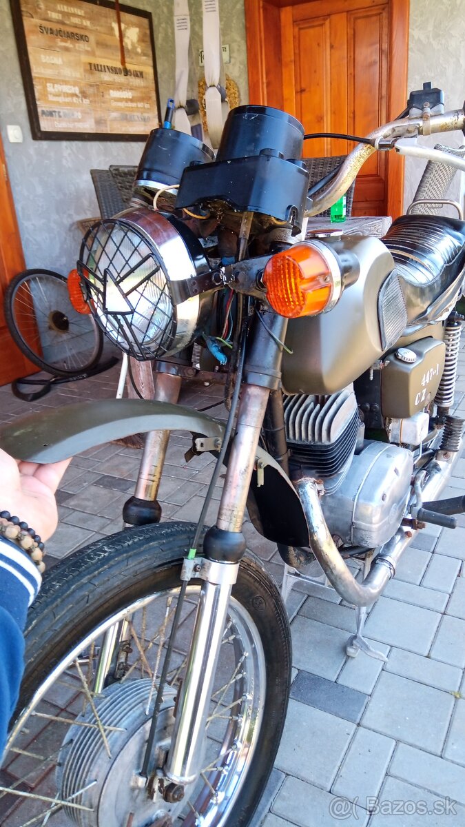 ČZ 175 - 10