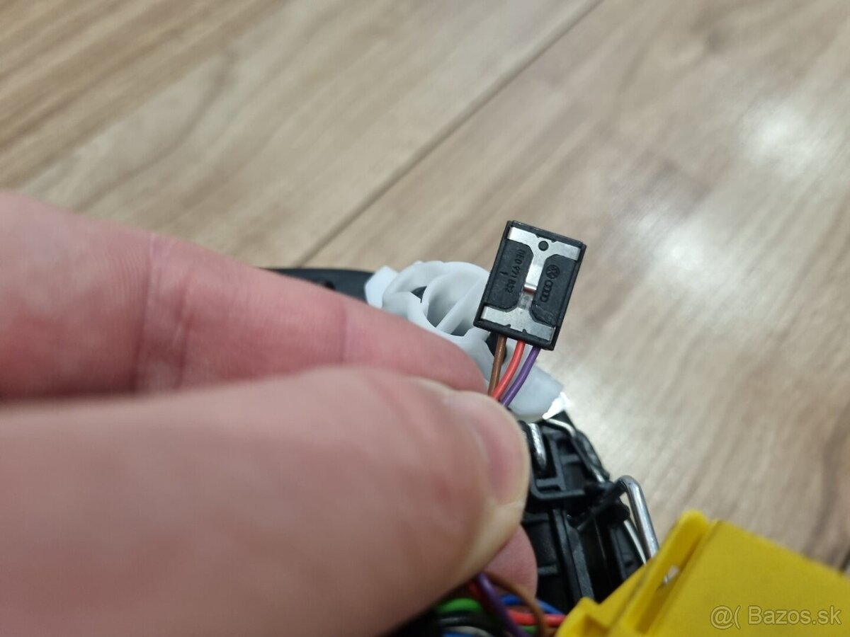 AUDI EXCLUSIVE KOŽENÝ AIRBAG S KABELAZOU - 10