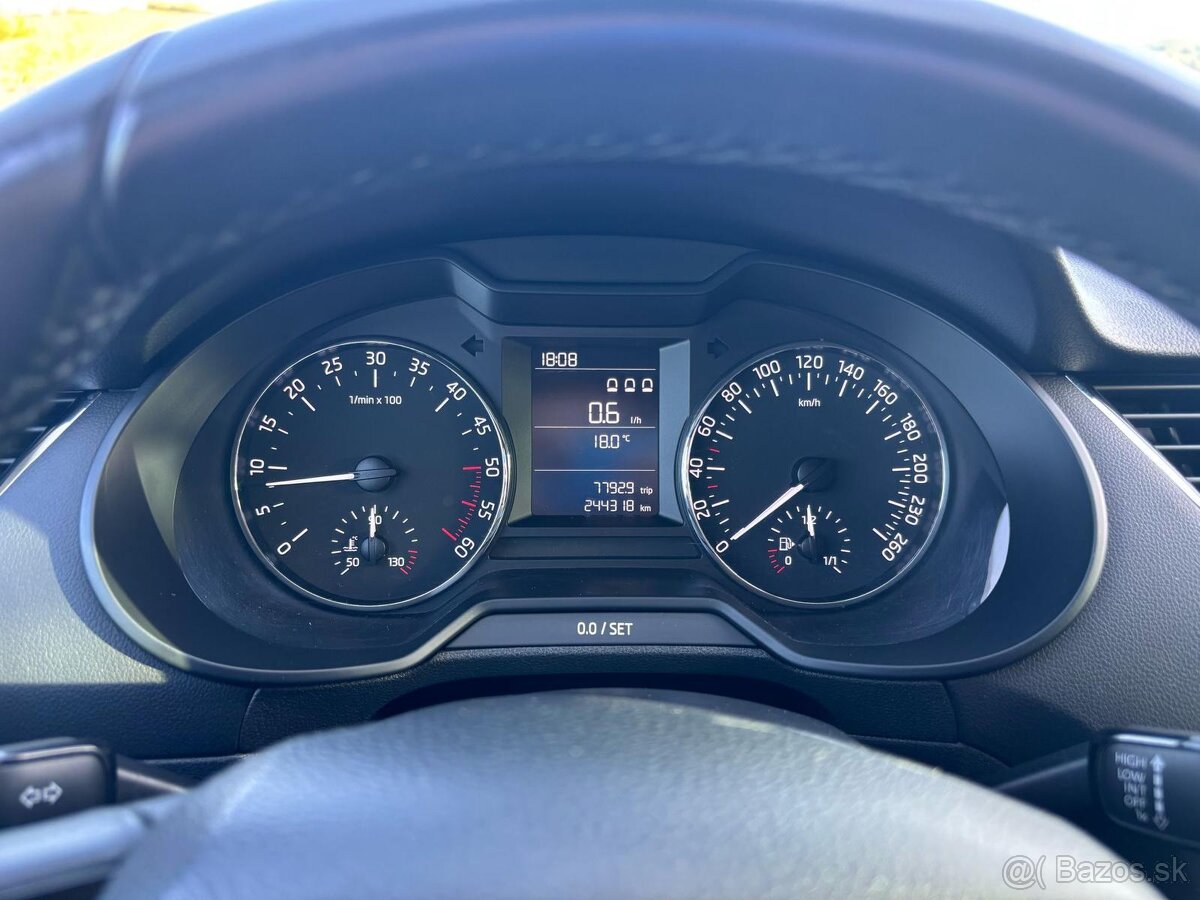 Skoda octavia 1.6 tdi - 10