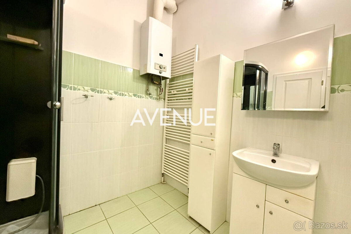 AVENUE | 5i RD s vinnou pivnicou, Svätý Jur, Prostredná ul., - 10