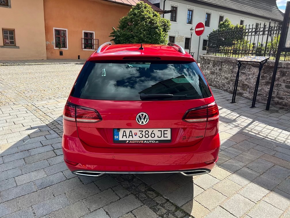 VW Golf 7,5 Variant Highline 2.0TDi, Webasto, Metrix, Ťažné - 10