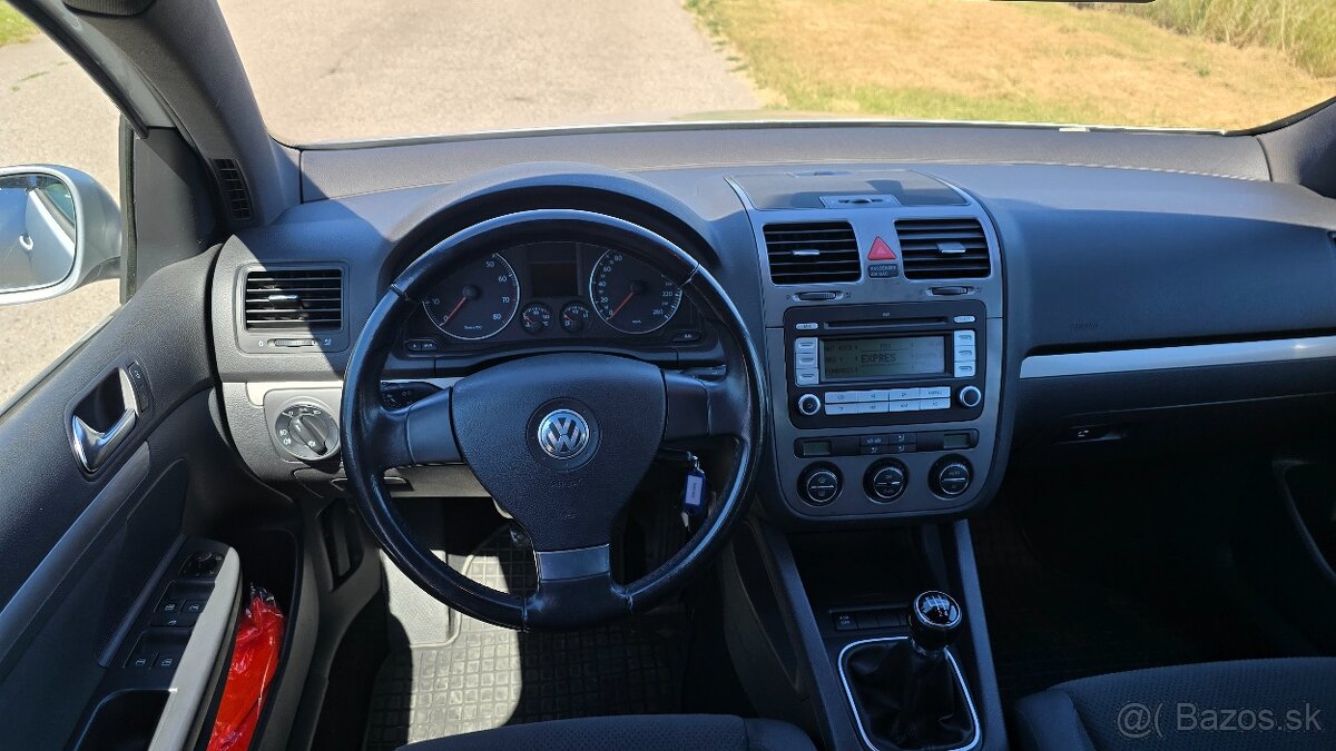 Volkswagen Golf 5 1,6 75kW - 10