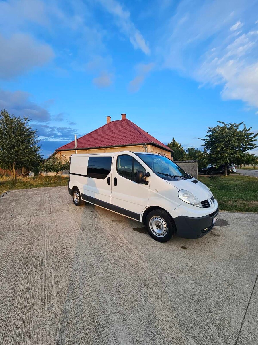 Renault Trafic 2.0 Dci Long - 10