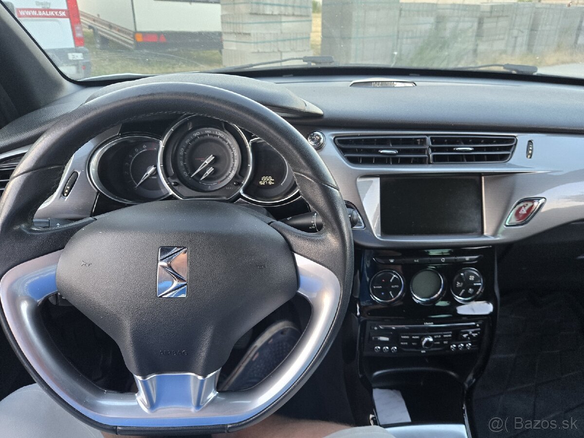 Citroen DS3 1.2 PureTech KABRIOLET - 10