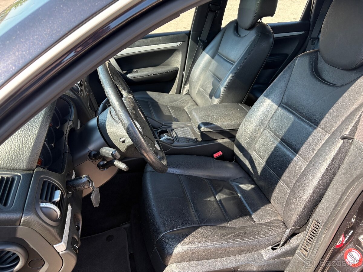 Porsche Cayenne 3,6 - 10