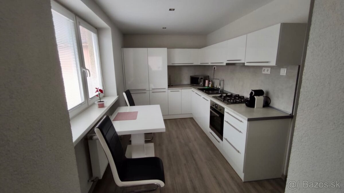 2 izbový byt na Starom Sidlisku - 10