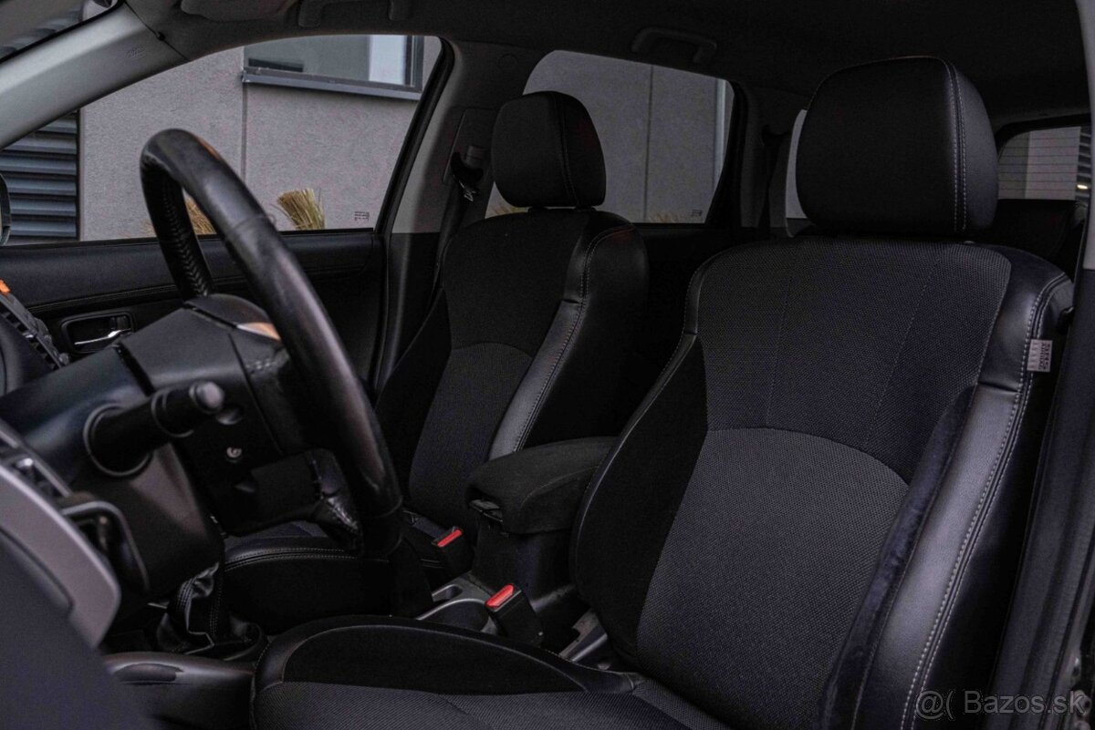 Mitsubishi Outlander 2.2 DI-D - 10