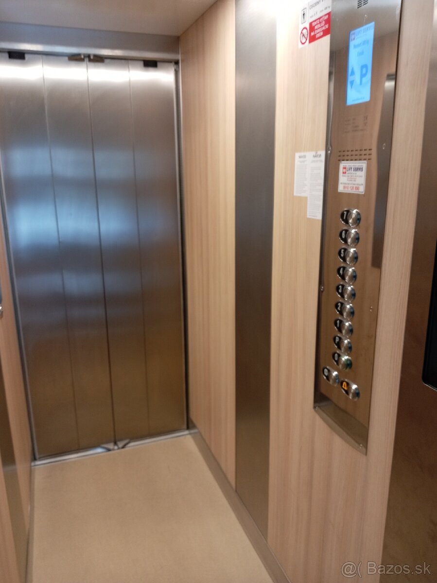 Predáme veľký 3i.byt 78m2 - 10