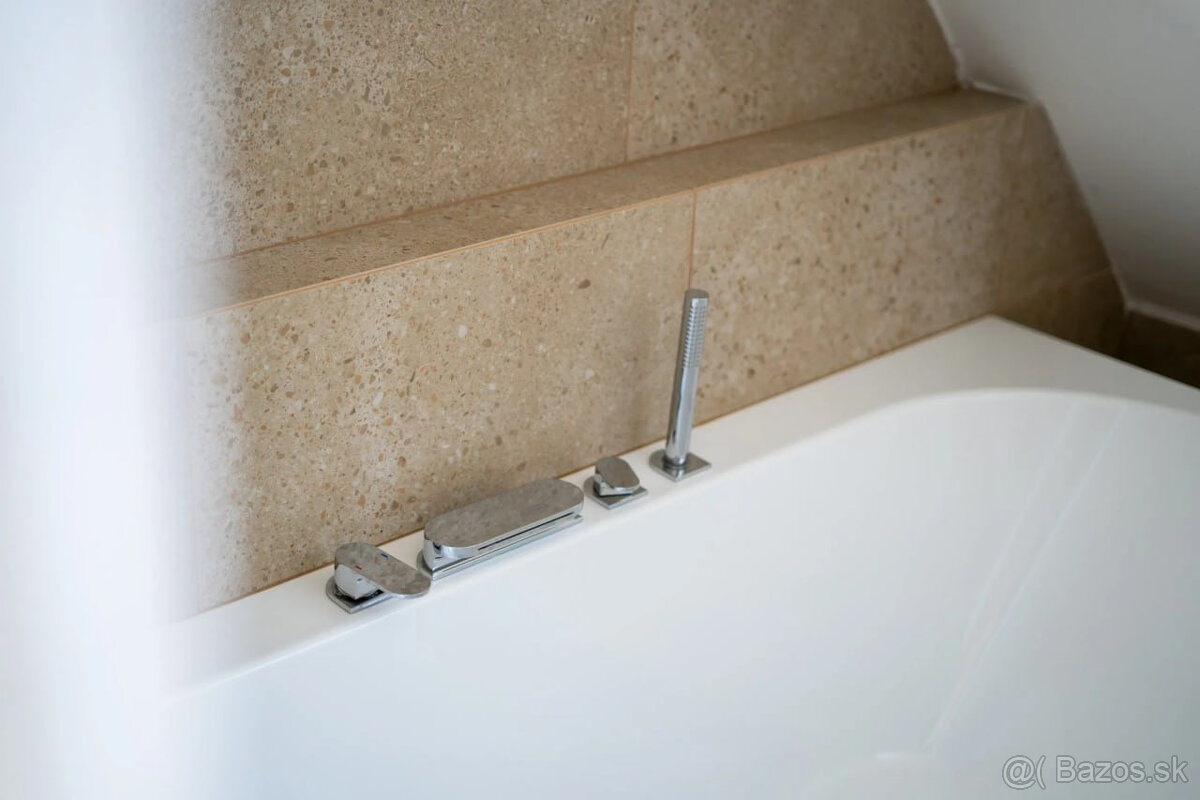 Na predaj novopostavený 4-izbový RD v obci Topoľnica. - 10