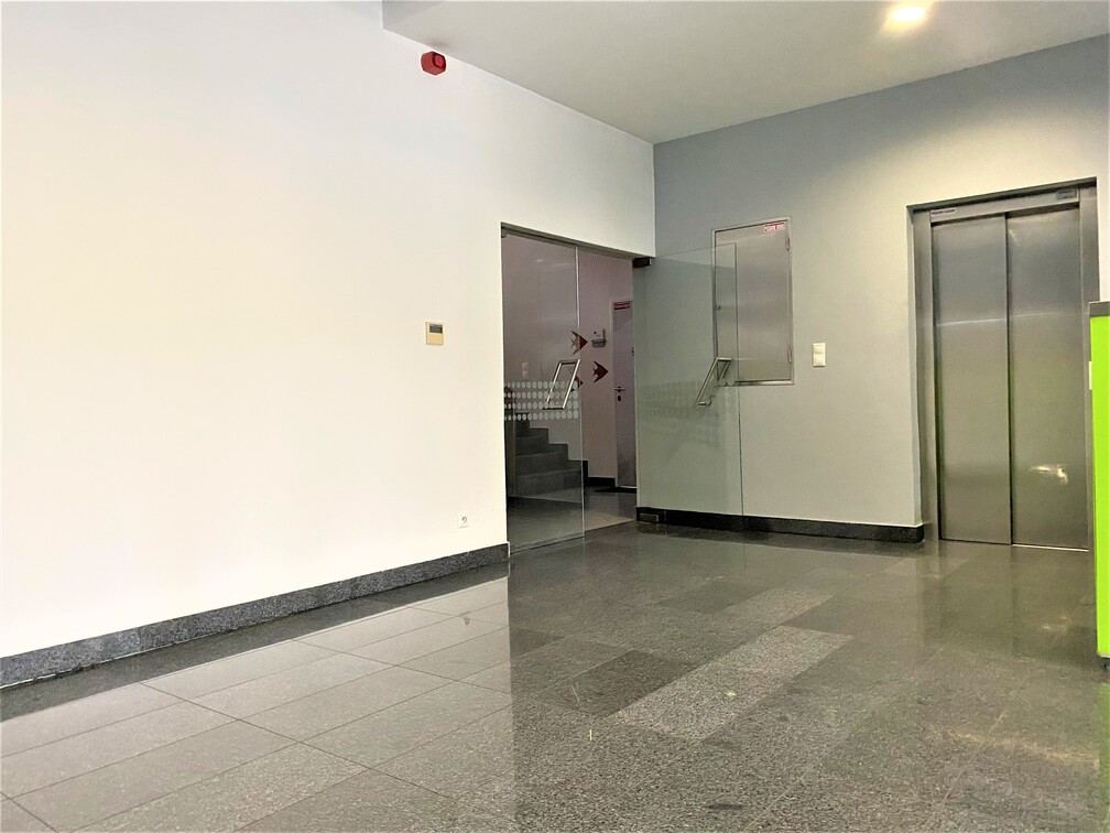 Atraktívna mezonetová kancelária v centre pri Auparku - 10