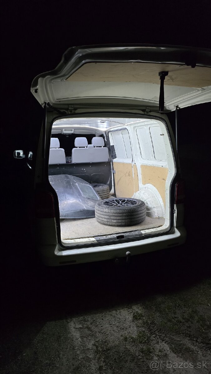 Predam vw transporter T5 1.9 tdi - 10