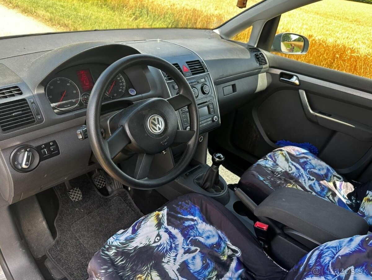 Volkswagen Touran 2.0 TDI - 10