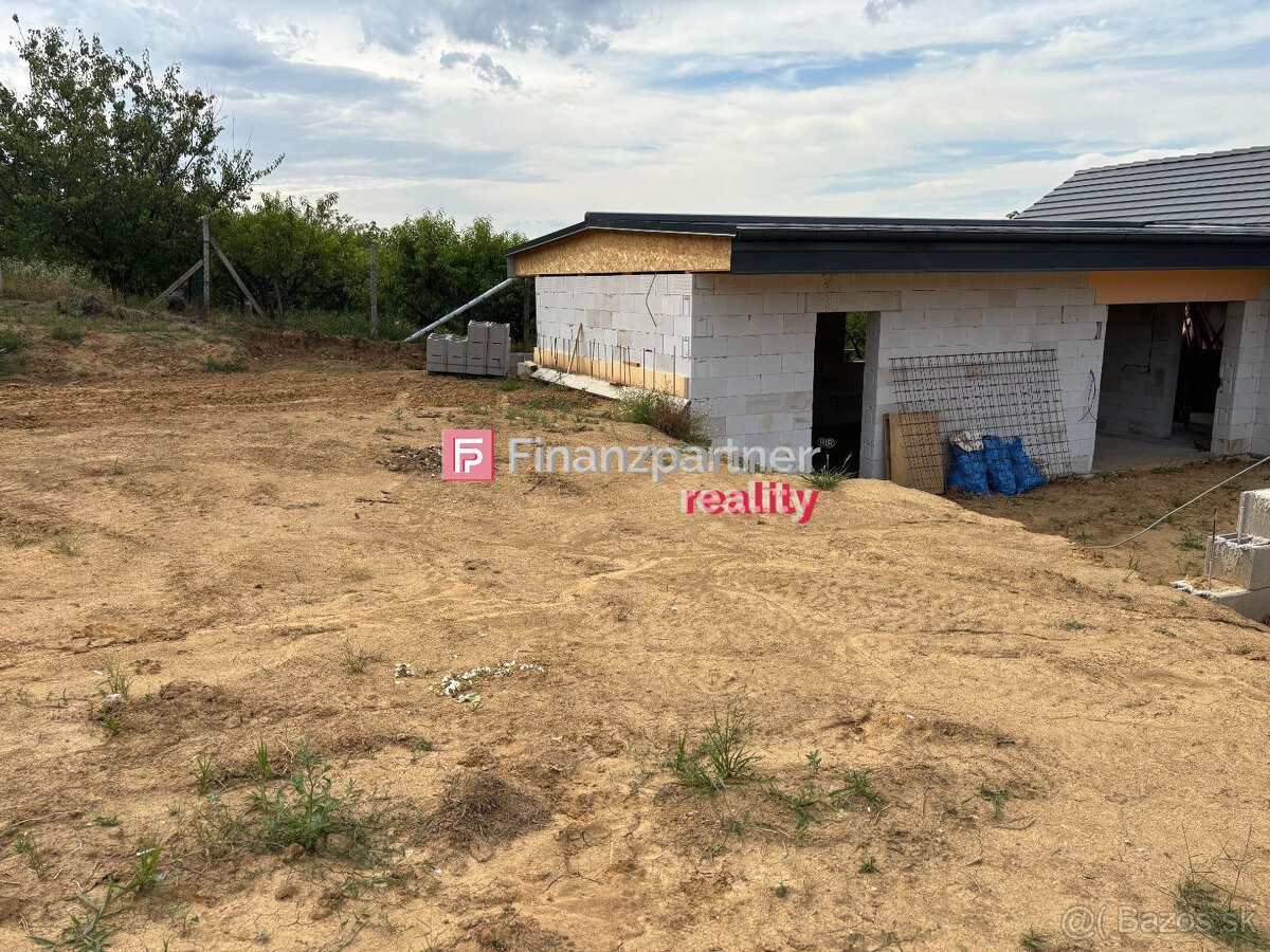 4i novostavba RD, holodom v dedinke Merašice, Hlohovec - 10