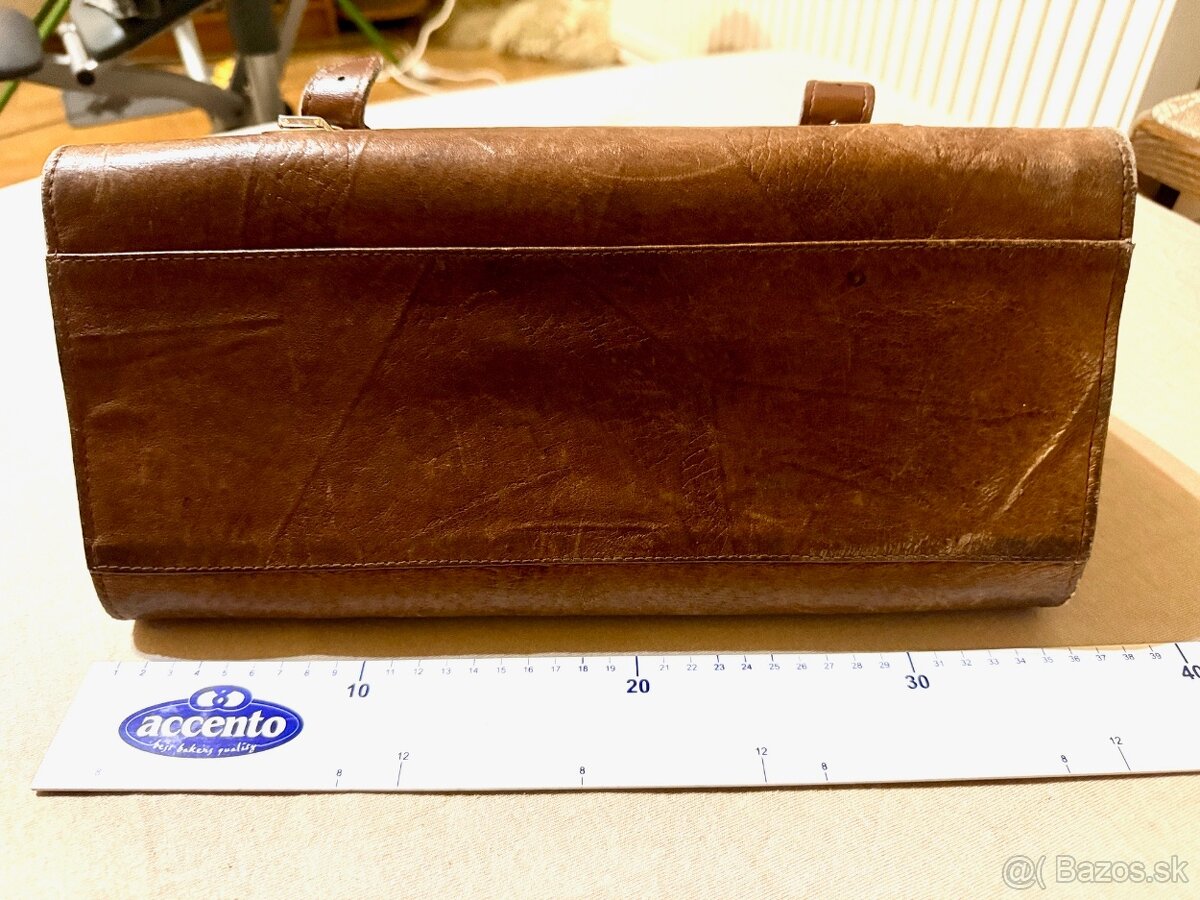 DARUJEM koženú tašku - 10
