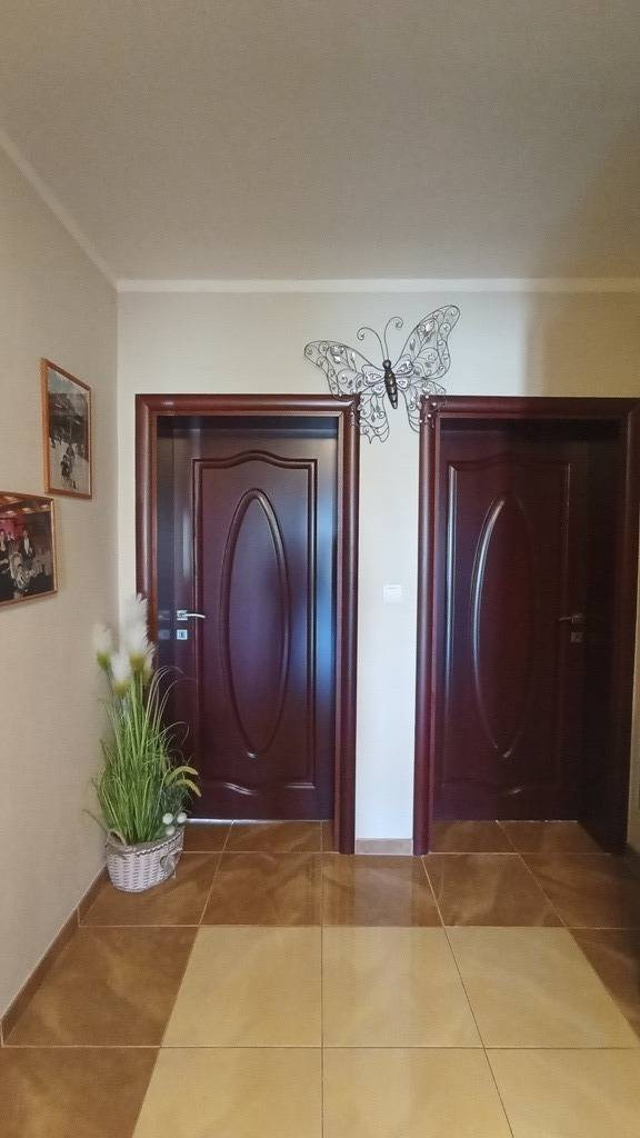 Novinka Rodinný dom s bazénom v lukratívnej lokalite - Nitr - 10