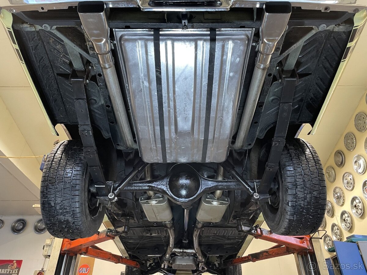 1968 Dodge Coronet R/T - 10