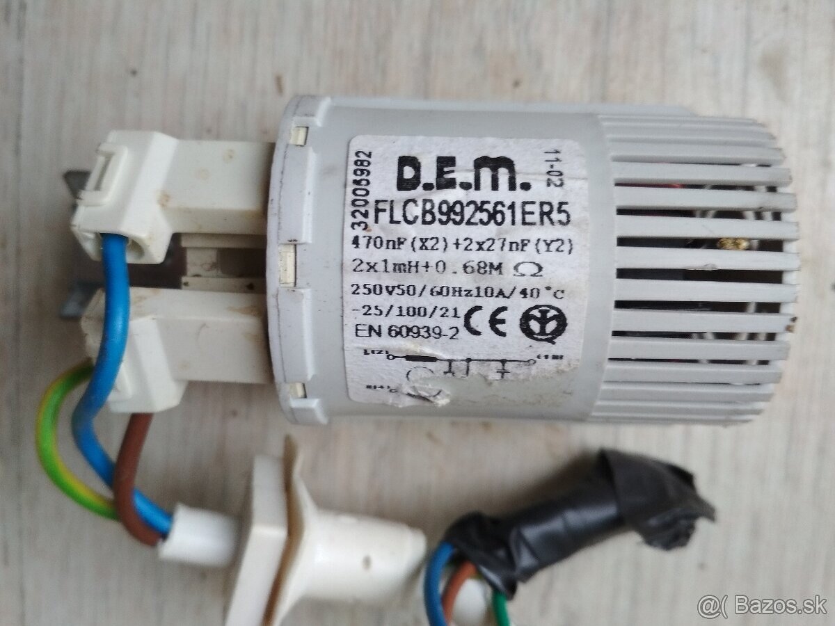 Rozpredám práčku Whirlpool AWG - 10