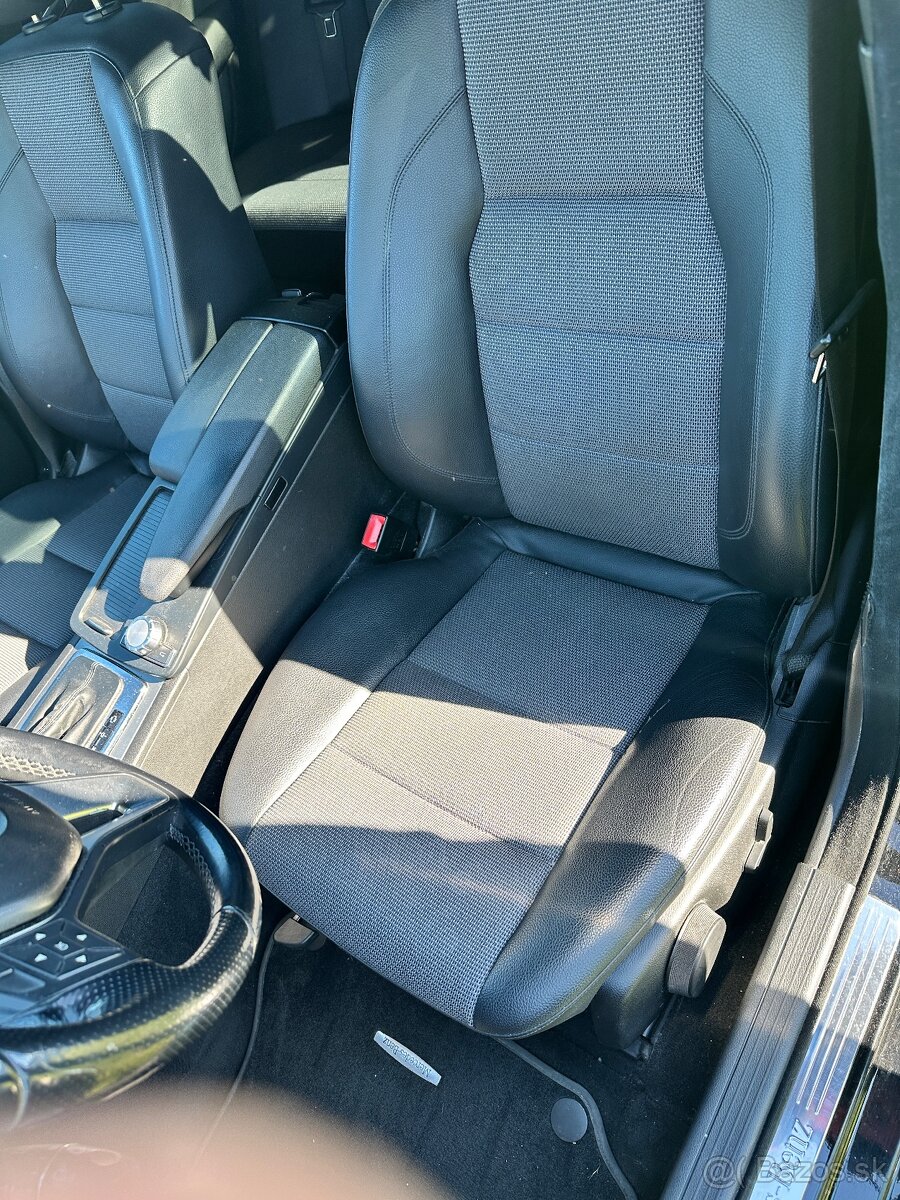 Mercedes Benz 300 CDI 4 Matic - 10