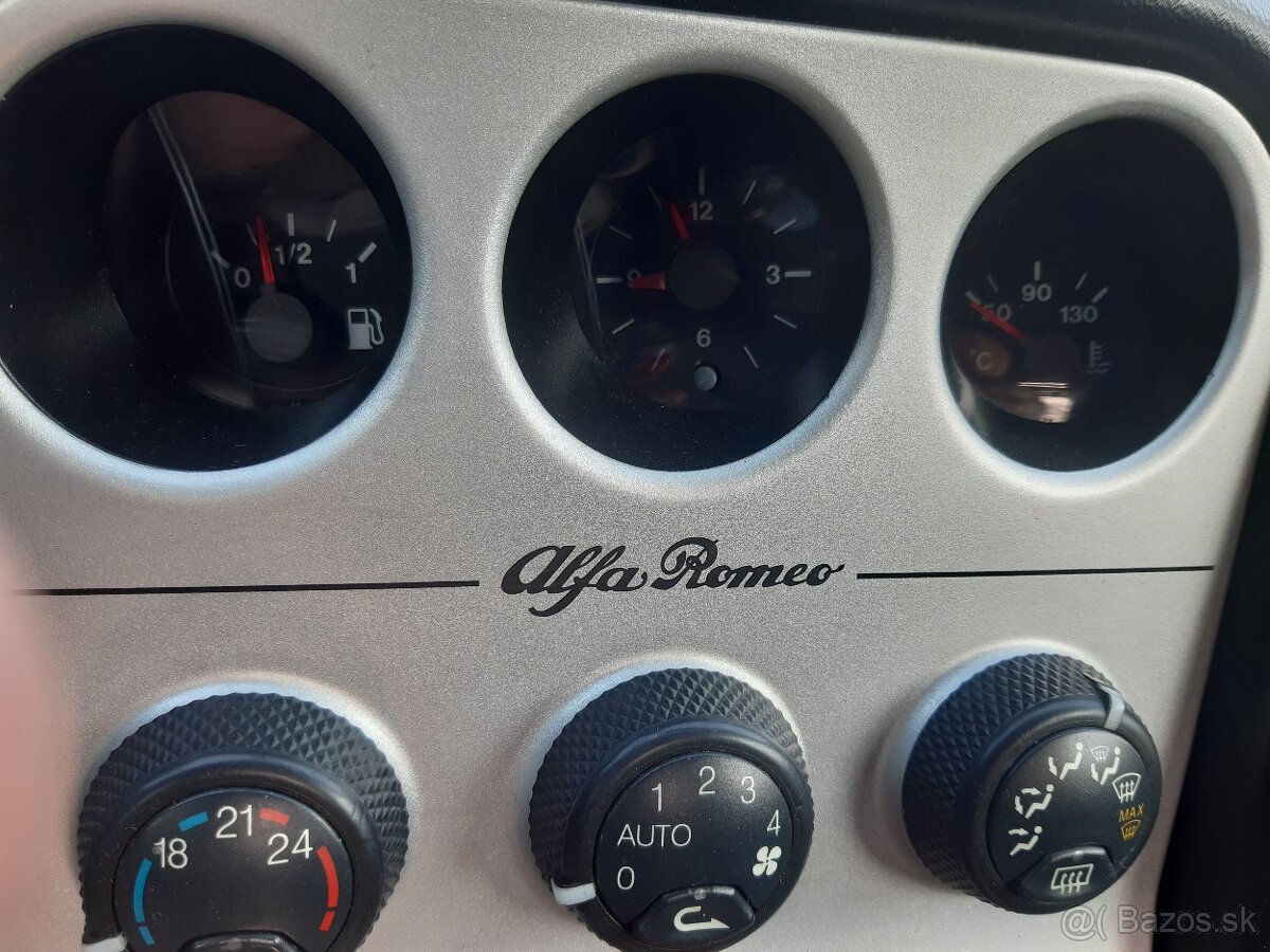 Alfa Romeo Spider - 10