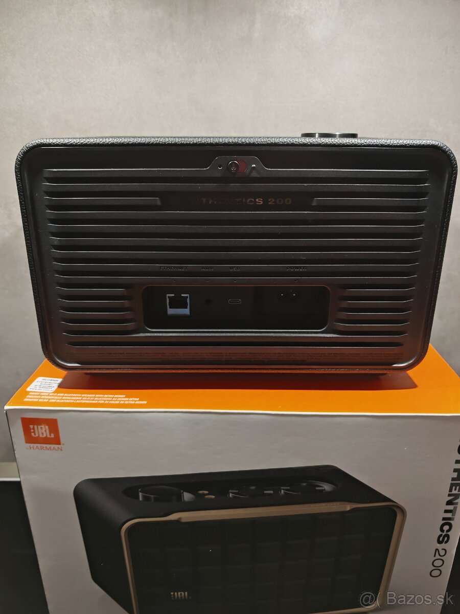 JBL Authentics 200 kvalitný bluetooth reproduktor - 10