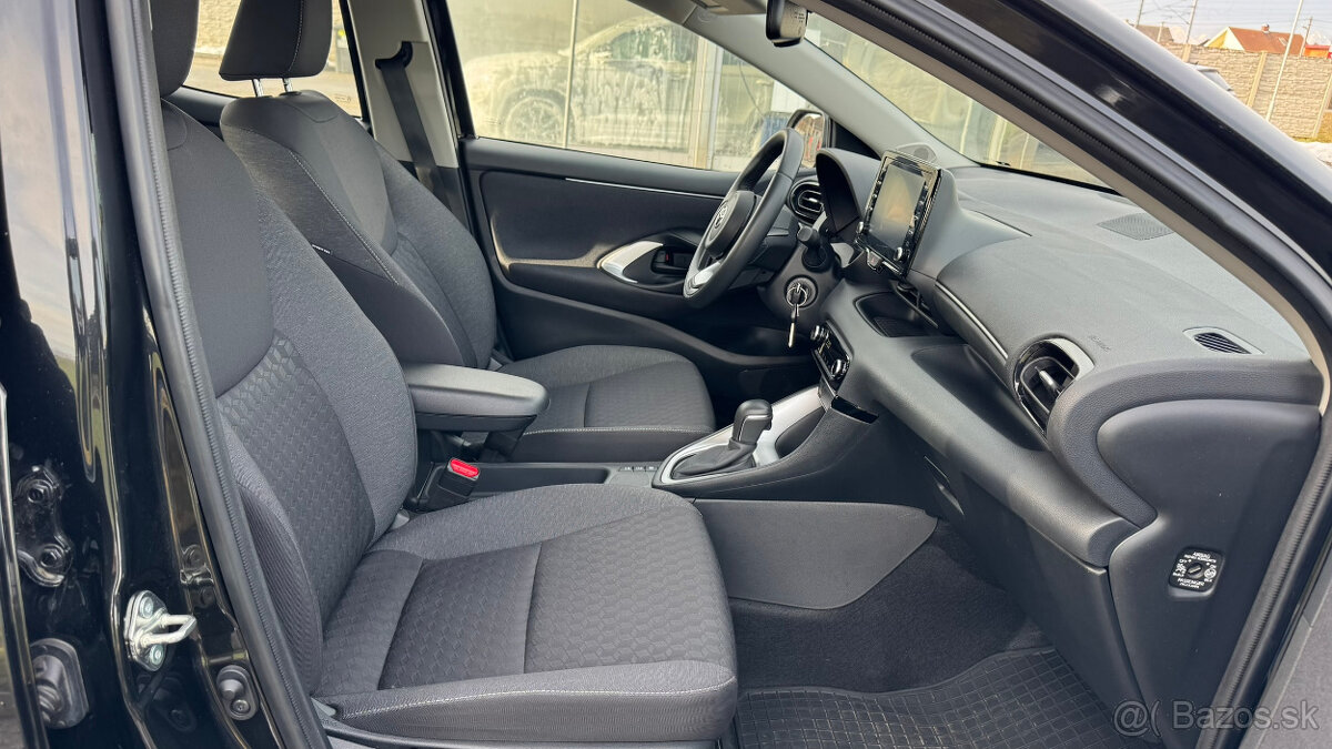 Toyota Yaris 1.5 Dynamic Force Comfort MDS - 10