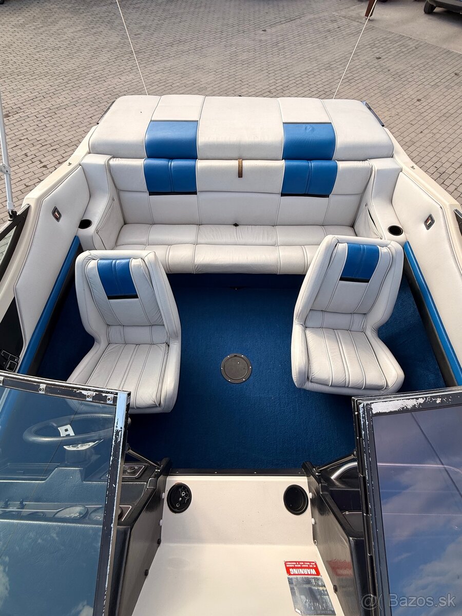 Motorový čln Wellcraft 187 Eclipse XL + prives - 10