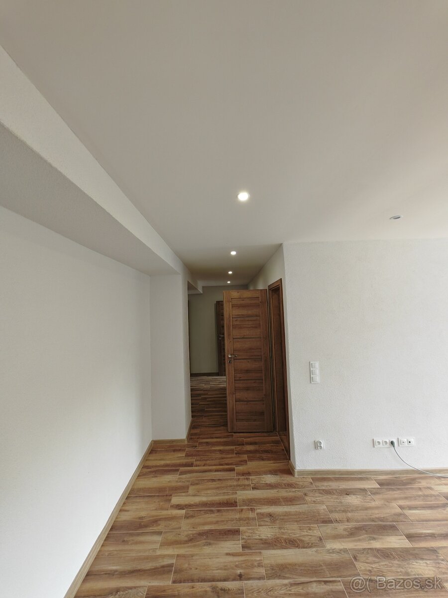 REZERVOVANÝ - 3 izbový byt v Liptovskom Hrádku - 10